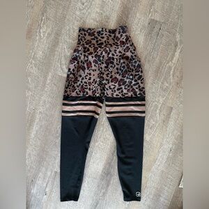 Bombshell Sportswear Leopard Print Leggings